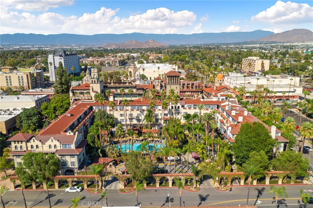 4084 Miramonte Place Riverside, CA 92501 - Photo 45 of 60 a view of city and mountain