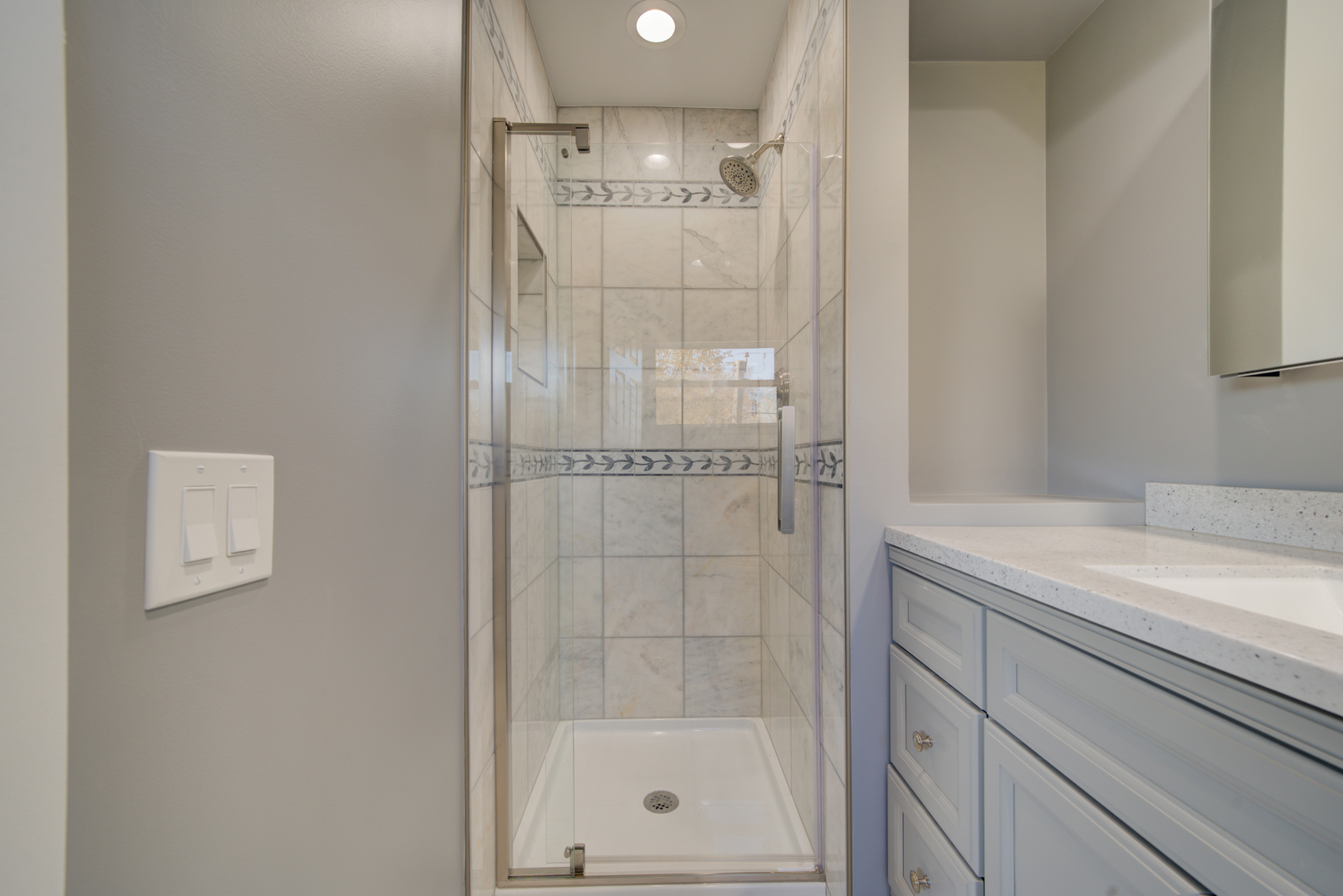 9211 Washington Road Morton Grove, IL 60053 - Photo 18 of 29 a bathroom with a shower