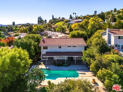 $1,299,000 | 24561 Calvert Street, Woodland Hills, CA 91367