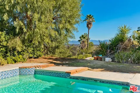 $1,299,000 | 24561 Calvert Street, Woodland Hills, CA 91367