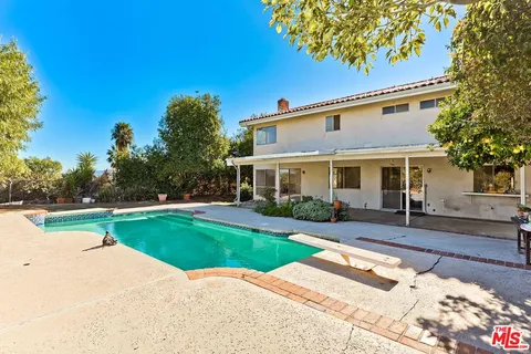 $1,299,000 | 24561 Calvert Street, Woodland Hills, CA 91367
