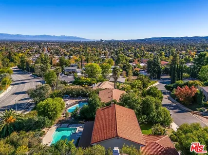 $1,299,000 | 24561 Calvert Street, Woodland Hills, CA 91367