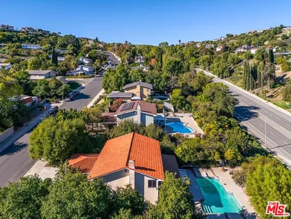 $1,299,000 | 24561 Calvert Street, Woodland Hills, CA 91367