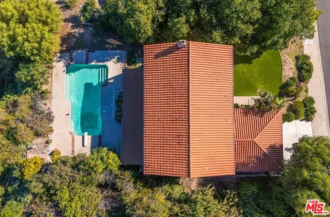 $1,299,000 | 24561 Calvert Street, Woodland Hills, CA 91367