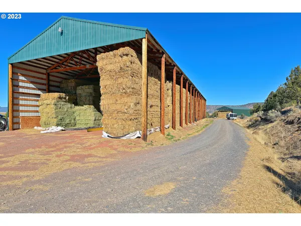 $8,942,000 | Mitchell Road, Dairy, OR 97625
