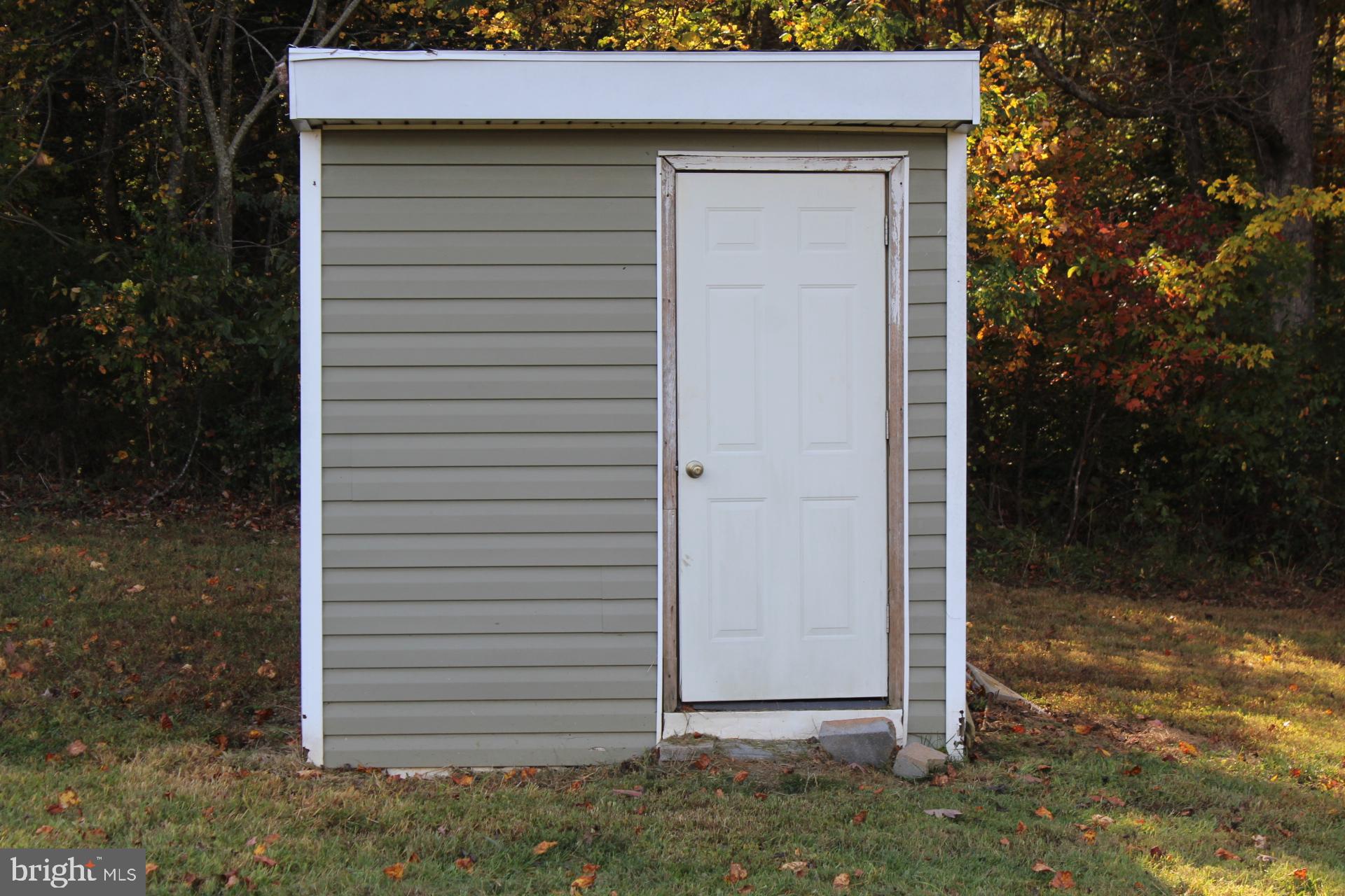 5274 Burr Hill Road Rhoadesville, VA 22542 - Photo 48 of 66 a view of small space