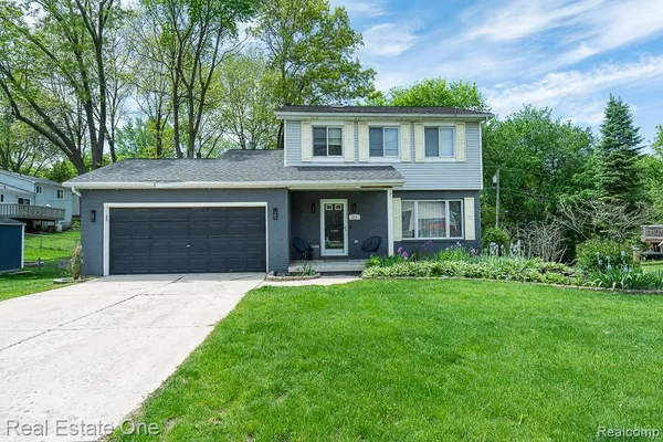 $2,500 | 668 Sherry Drive, Lake Orion, MI 48362