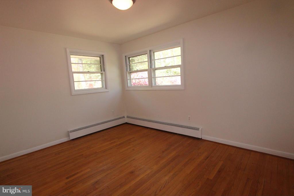 4305 Guinea Road Annandale, VA 22003 - Photo 12 of 29 Bedroom (Master)