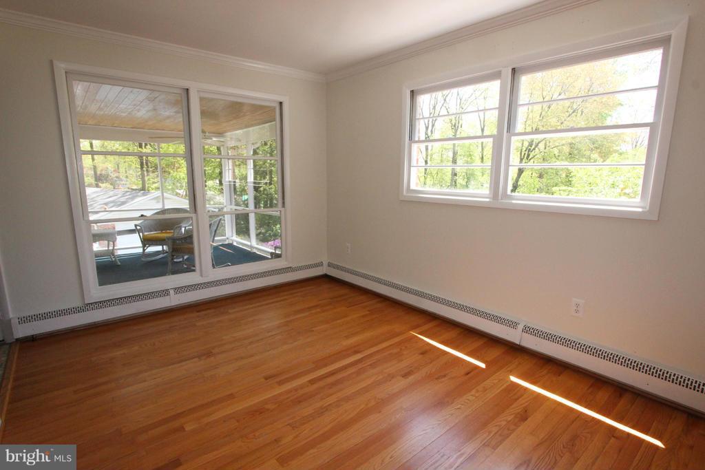 4305 Guinea Road Annandale, VA 22003 - Photo 7 of 29 Dining Room
