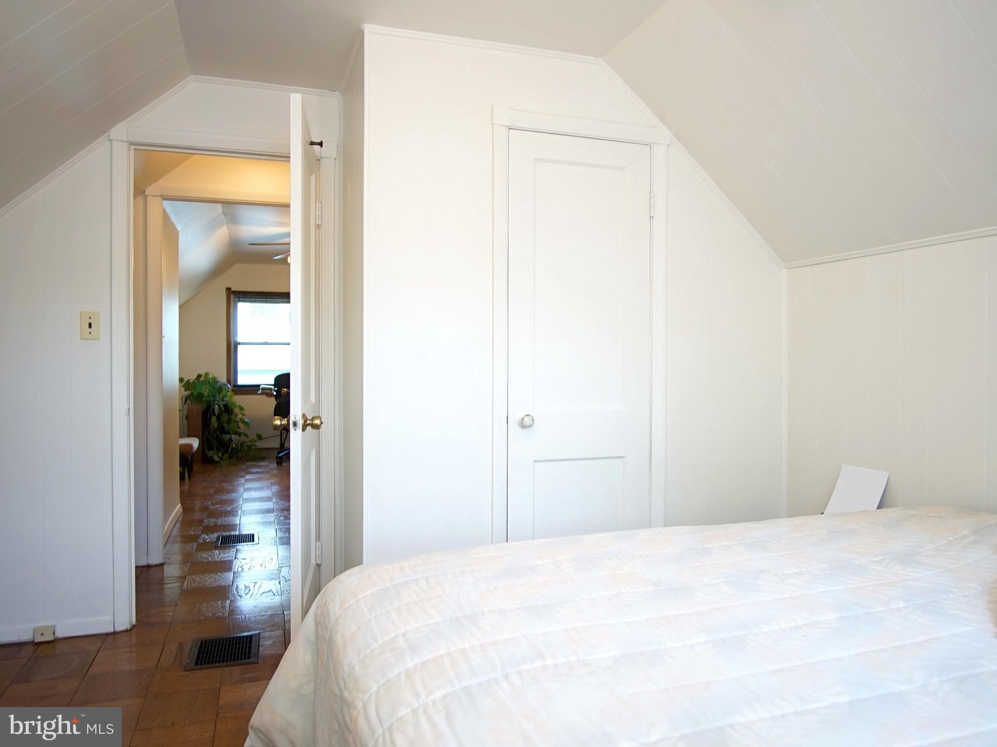 821 Cliffedge Road Baltimore, MD 21208 - Photo 18 of 24 Bedroom