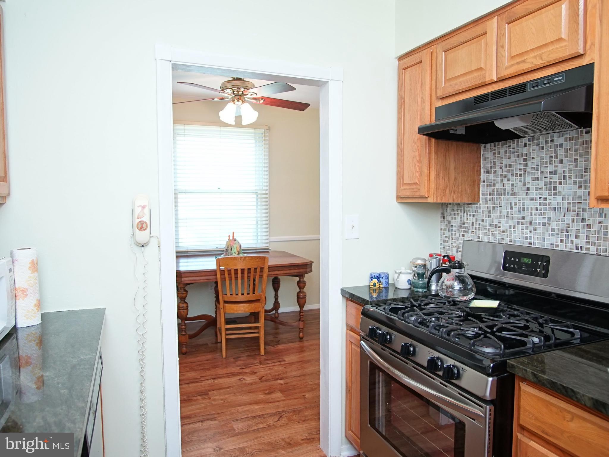 821 Cliffedge Road Baltimore, MD 21208 - Photo 10 of 24 Kitchen