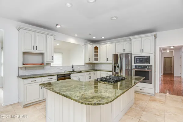 $7,500 | 9 Mackenzie Court, Freehold, NJ 07728