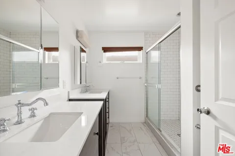 $1,299,000 | 16822 Valerio Street, Lake Balboa, CA 91406