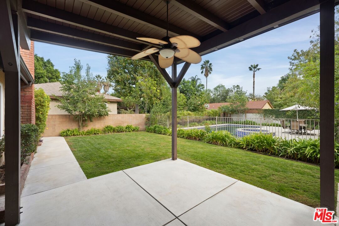 16822 Valerio Street Lake Balboa, CA 91406 - Photo 29 of 37