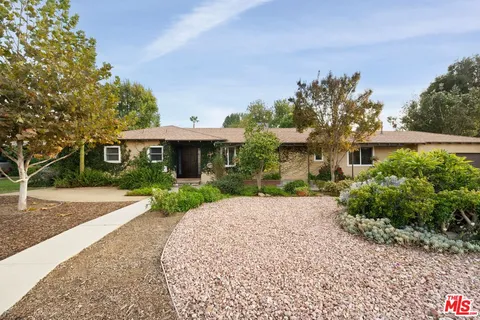 $1,299,000 | 16822 Valerio Street, Lake Balboa, CA 91406