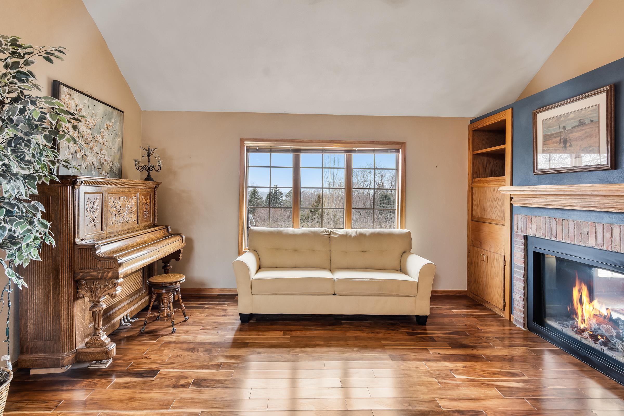 560 Russell Drive Ripon, WI 54971 - Photo 11 of 58