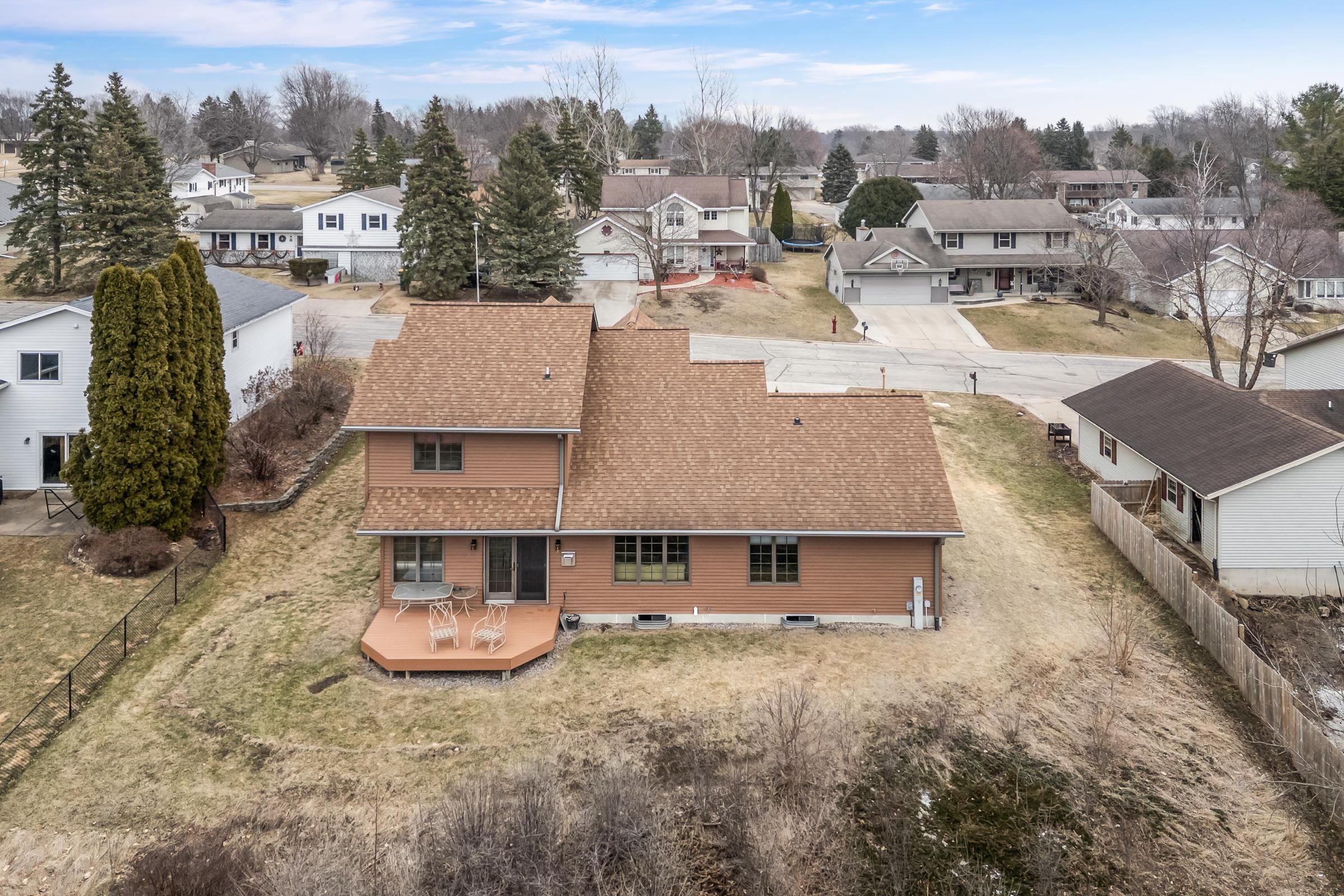 560 Russell Drive Ripon, WI 54971 - Photo 4 of 58