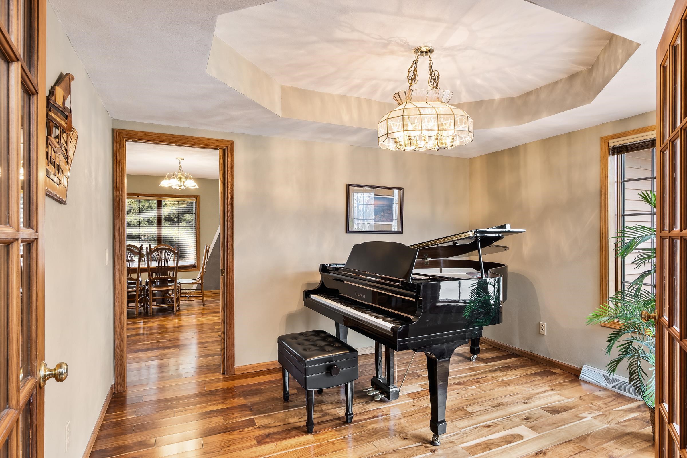 560 Russell Drive Ripon, WI 54971 - Photo 9 of 58