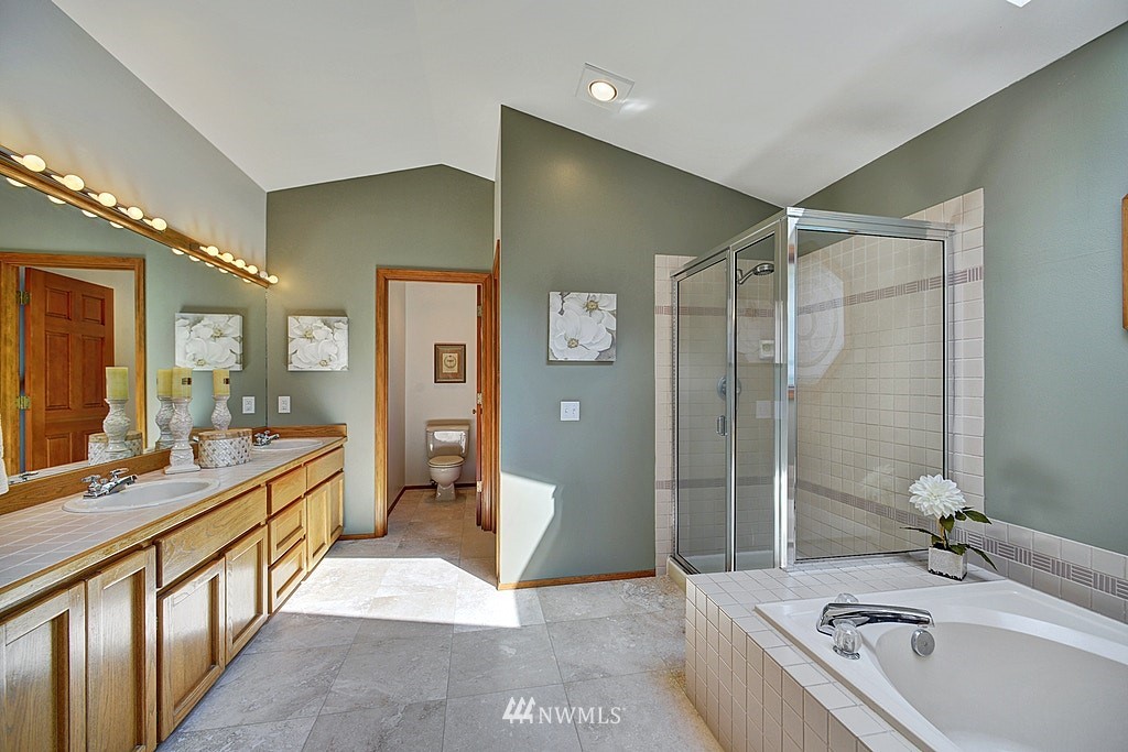 17501 190th Avenue Southeast Renton, WA 98058 - Photo 14 of 23 Gallery Image 14