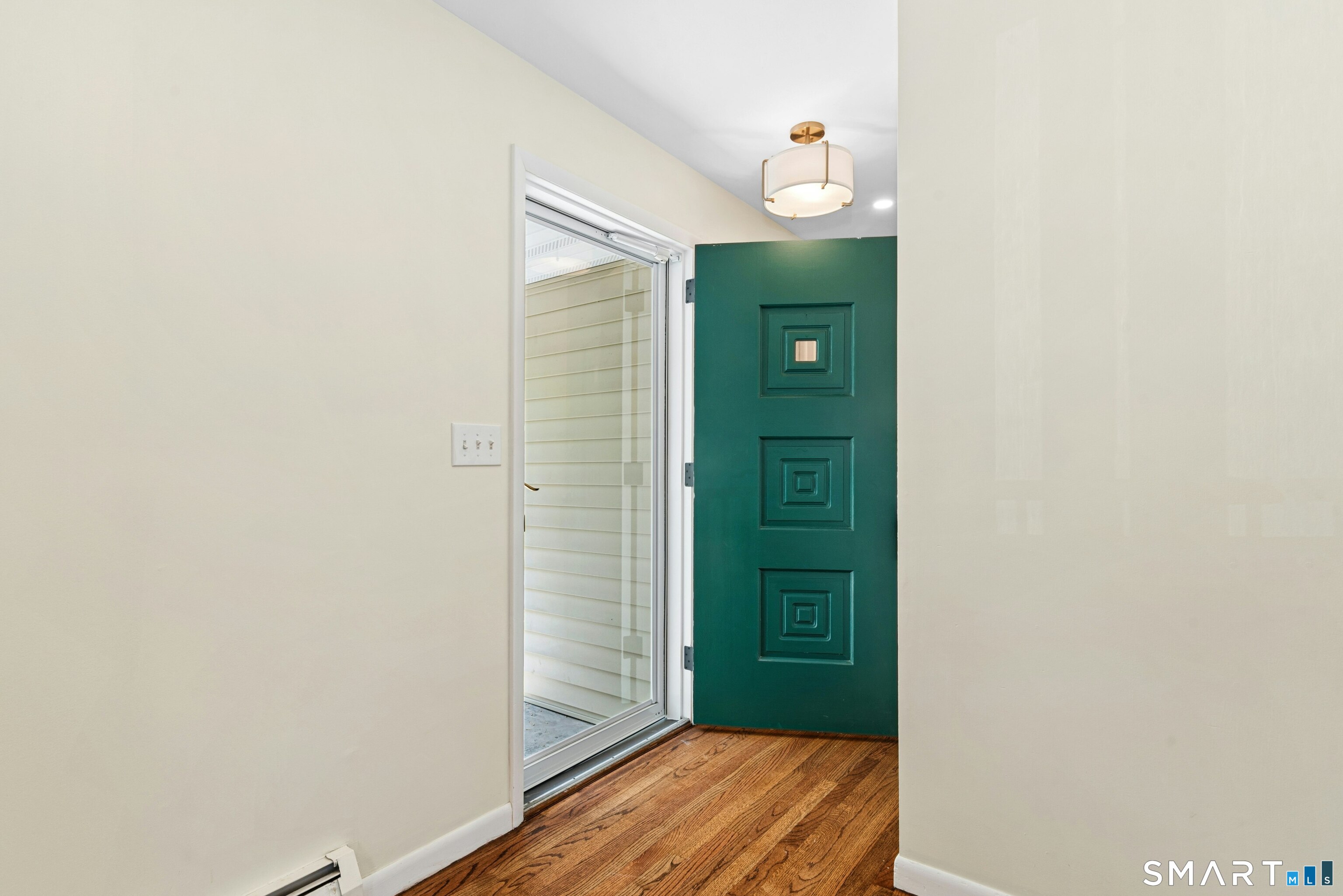 140 Spring Street Stratford, CT 06614 - Photo 5 of 28