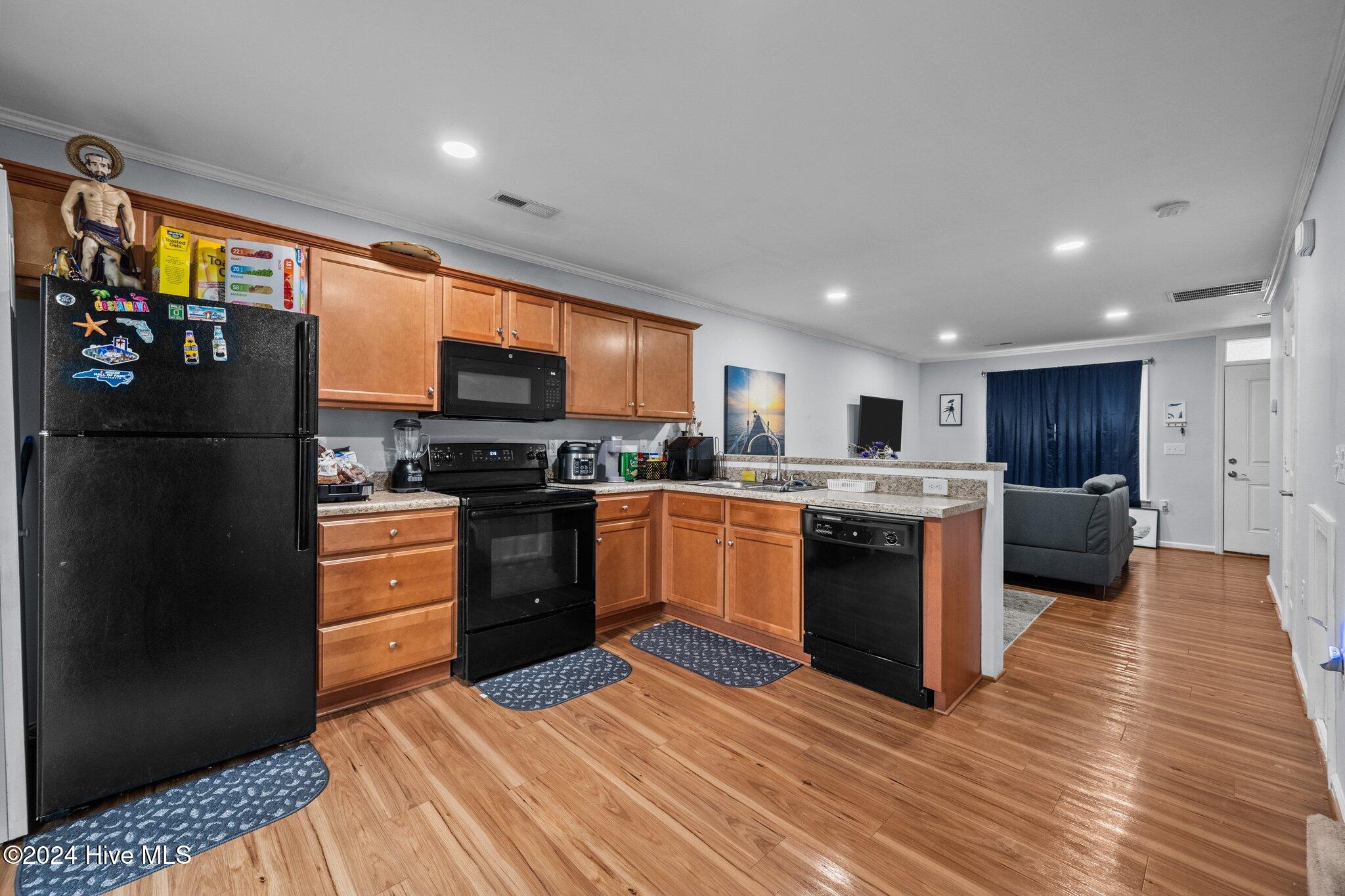 427 Sullivan Loop Road Midway Park, NC 28544 - Photo 11 of 24 11-web-or-mls-_Z724387