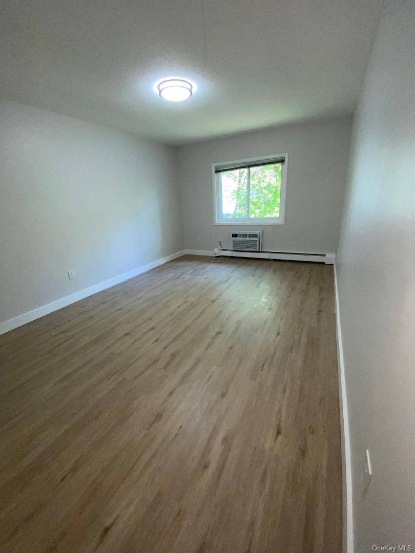 85 North Middletown Road, Unit E3 Nanuet, NY 10954 - Photo 13 of 20