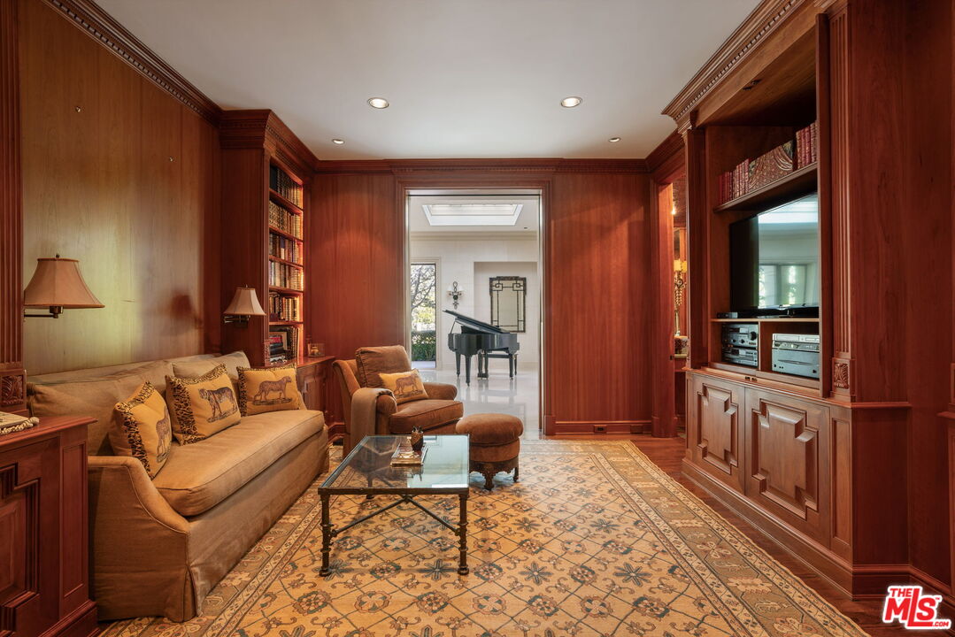 400 St Cloud Road Los Angeles, CA 90077 - Photo 15 of 25 a living room with furniture