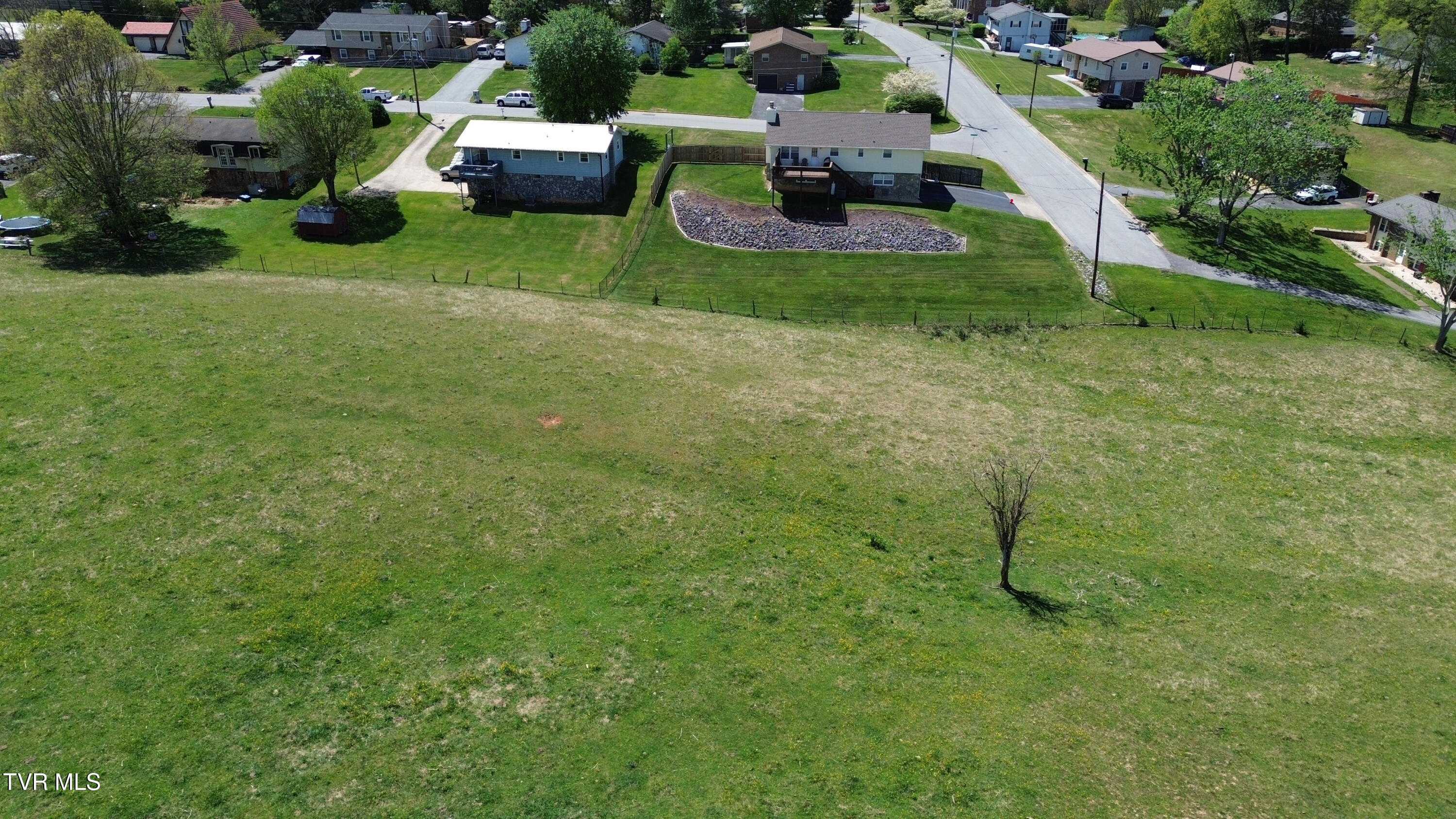 Tbd Lynn Road Johnson City, TN 37604 - Photo 1 of 11 lynn looking to Ballard