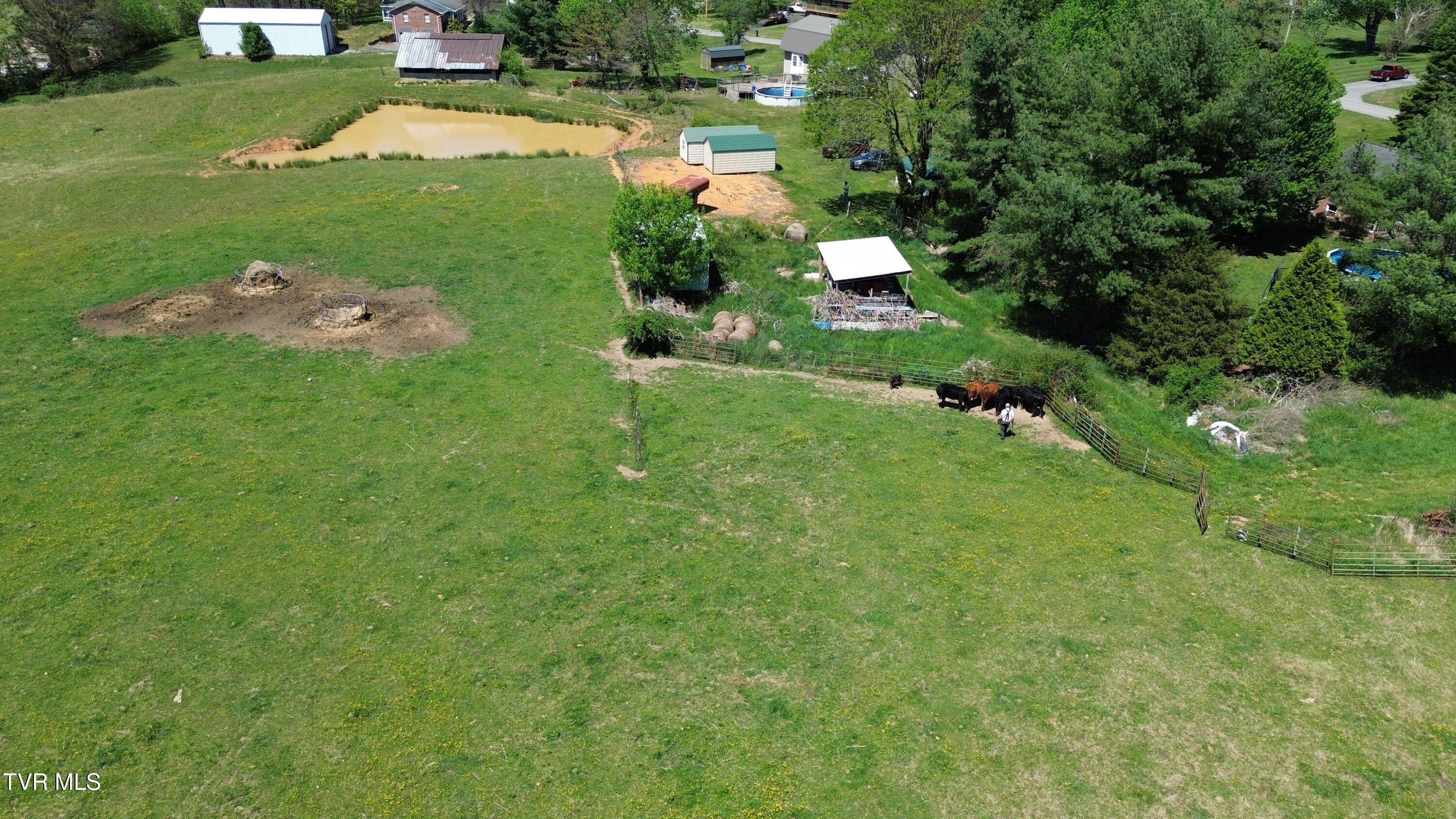 Tbd Lynn Road Johnson City, TN 37604 - Photo 6 of 11 Lynn showing entrance fence