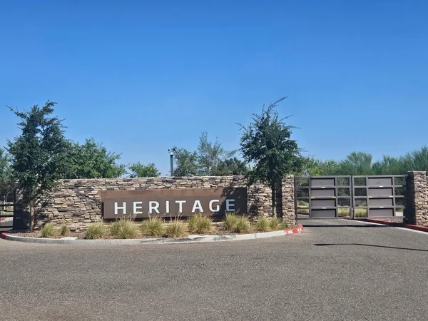 $1,800 | 24767 North 171st Drive, Surprise, AZ 85387