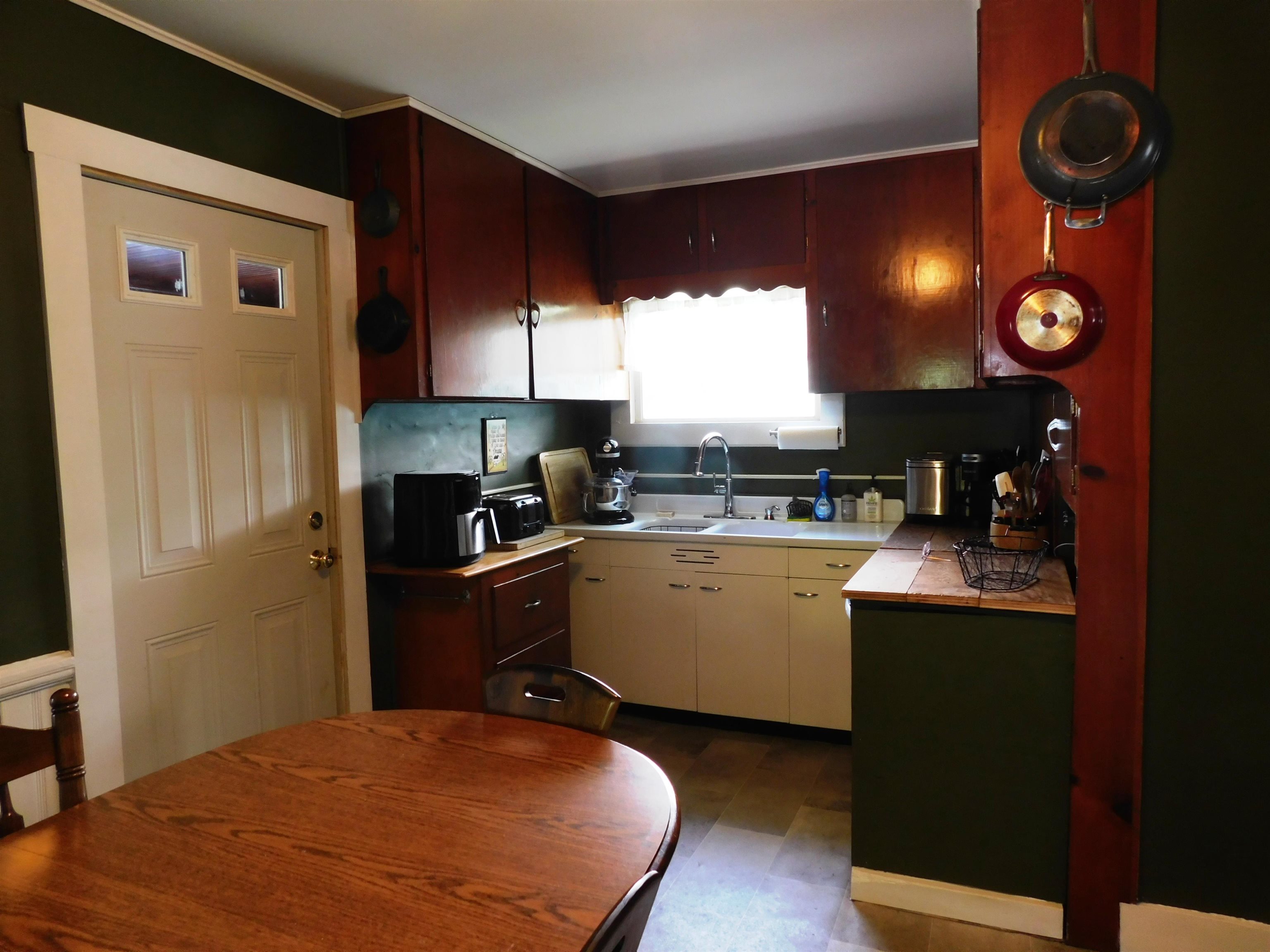 70 Olive Street Springfield, VT 05156 - Photo 10 of 40