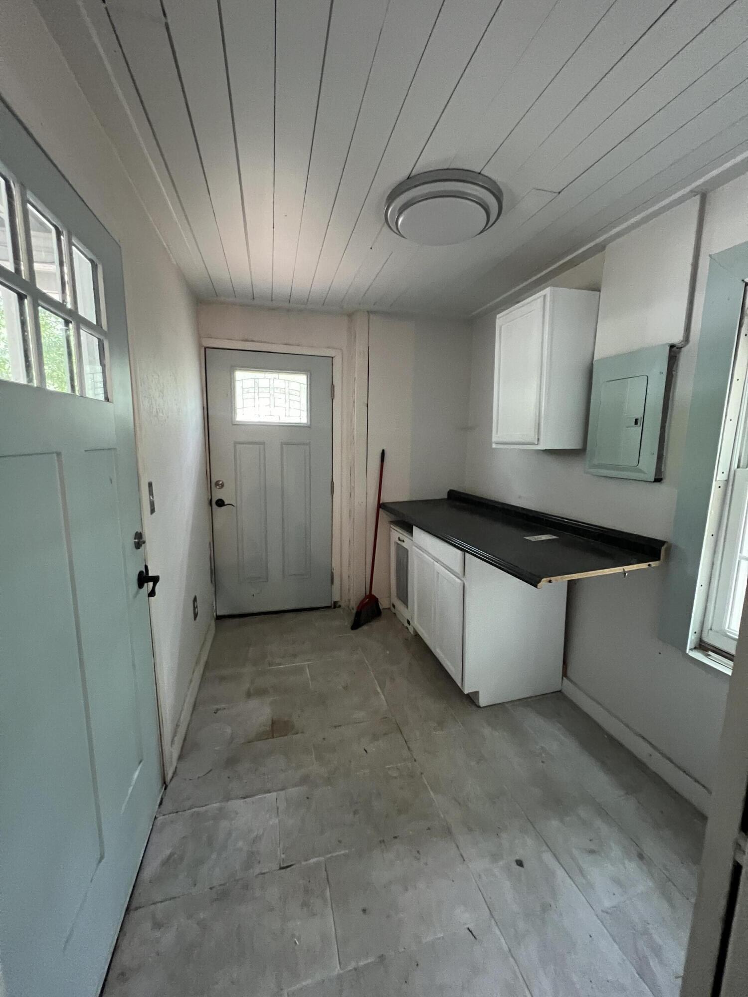 123 Panama Drive Crestview, FL 32536 - Photo 4 of 10 a spacious bathroom with a large mirror and a shower