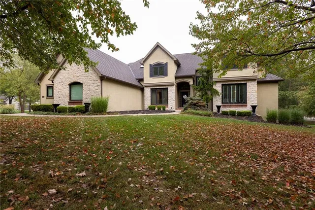 $999,050 | 2116 Winding Woods Drive, Liberty, MO 64068