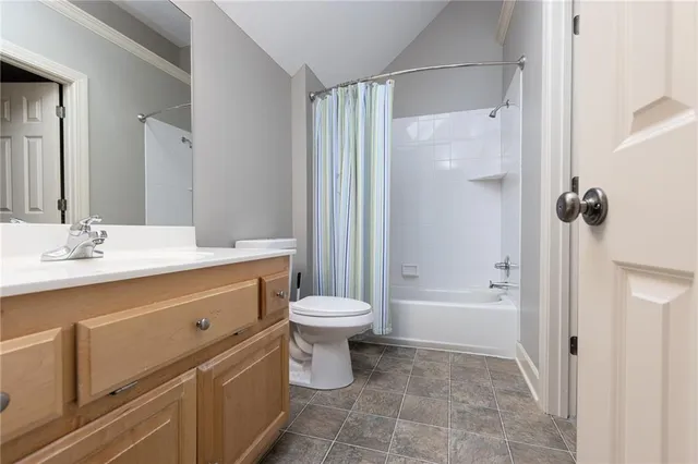 $999,050 | 2116 Winding Woods Drive, Liberty, MO 64068