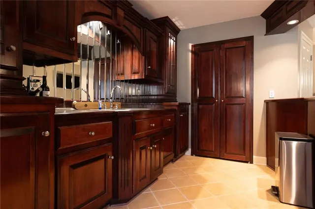 $999,050 | 2116 Winding Woods Drive, Liberty, MO 64068