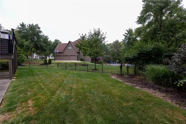 $999,050 | 2116 Winding Woods Drive, Liberty, MO 64068