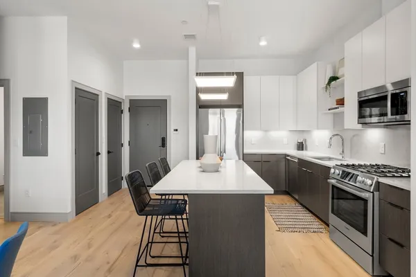 $899,000 | 101 North Beacon Street, Unit 309, Watertown, MA 02472