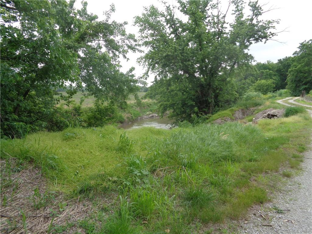 3905 Barnes Road Independence, MO 64058 - Photo 4 of 10