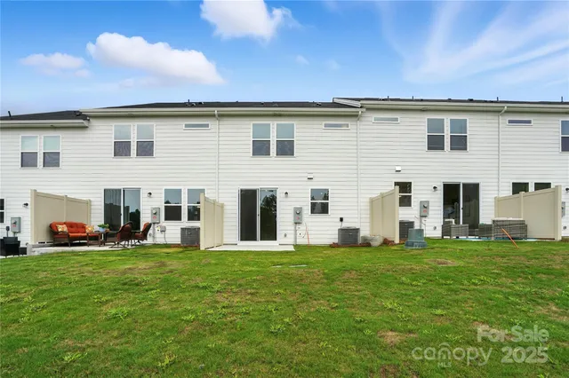 $324,990 | 636 Cassidy Court, Clover, SC 29710