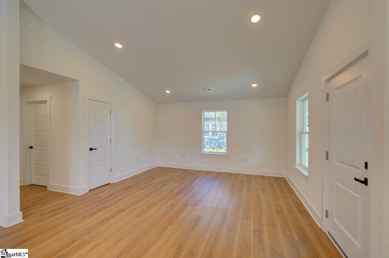 104 Albert Street Greer, SC 29651 - Photo 9 of 33 Gallery Image 9