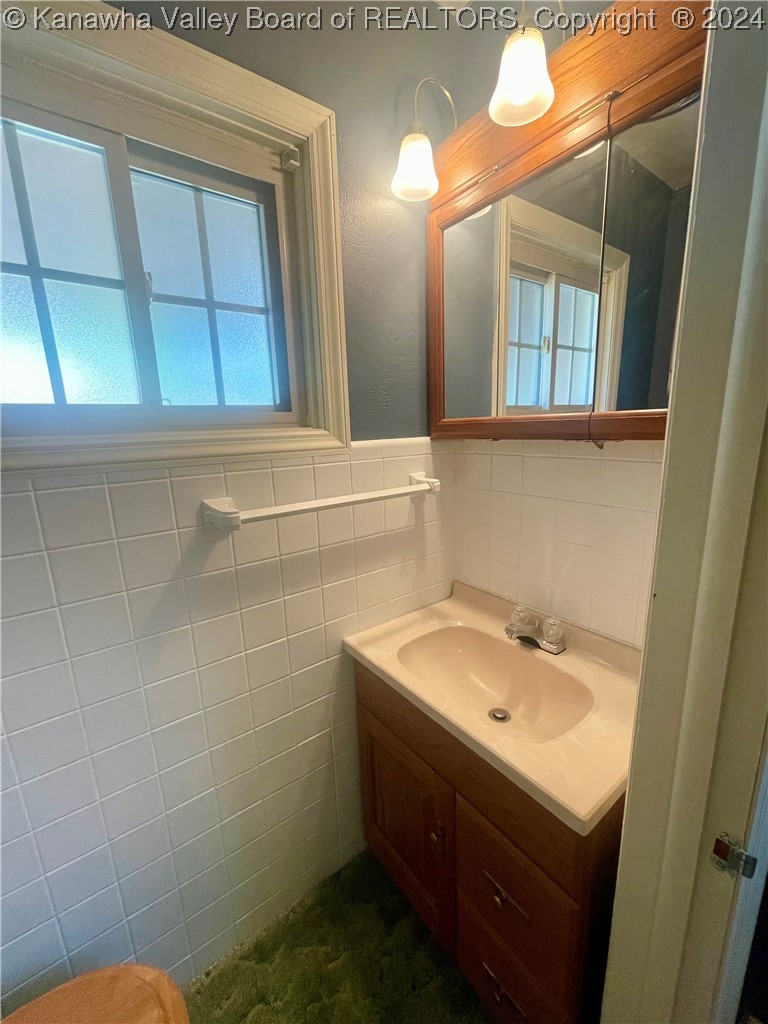 303 Oakview Terrace Ripley, WV 25271 - Photo 11 of 23 Primary half bath