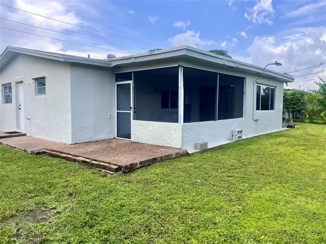 $490,000 | 8361 Northwest 27th Place, Sunrise, FL 33322
