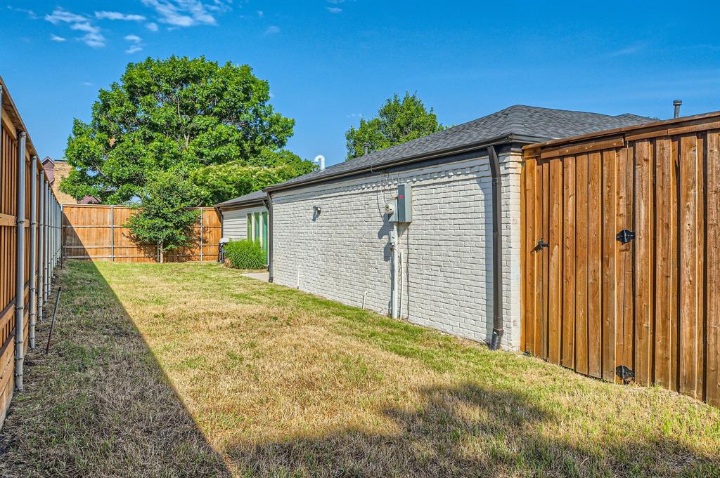 16212 Spring Creek Road Dallas, TX 75248 - Photo 27 of 28
