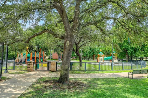 $565,000 | 5774 Doliver Drive, Houston, TX 77057