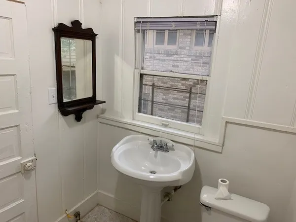$1,055 | 1410 Wentworth Street, Houston, TX 77004