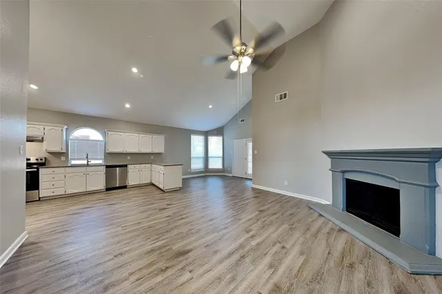 $1,945 | 10644 Fossil Hill Drive, Fort Worth, TX 76131