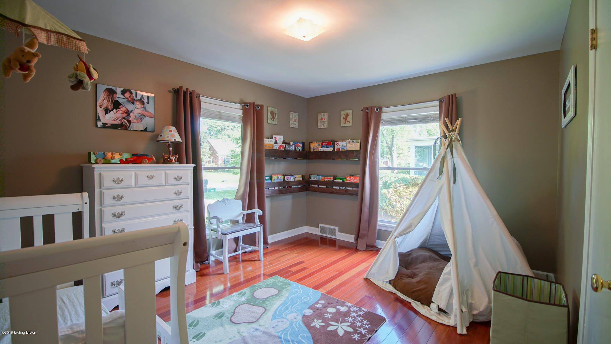 301 Bramton Road Louisville, KY 40207 - Photo 23 of 40 24_kids_room_1 (1 of 1)