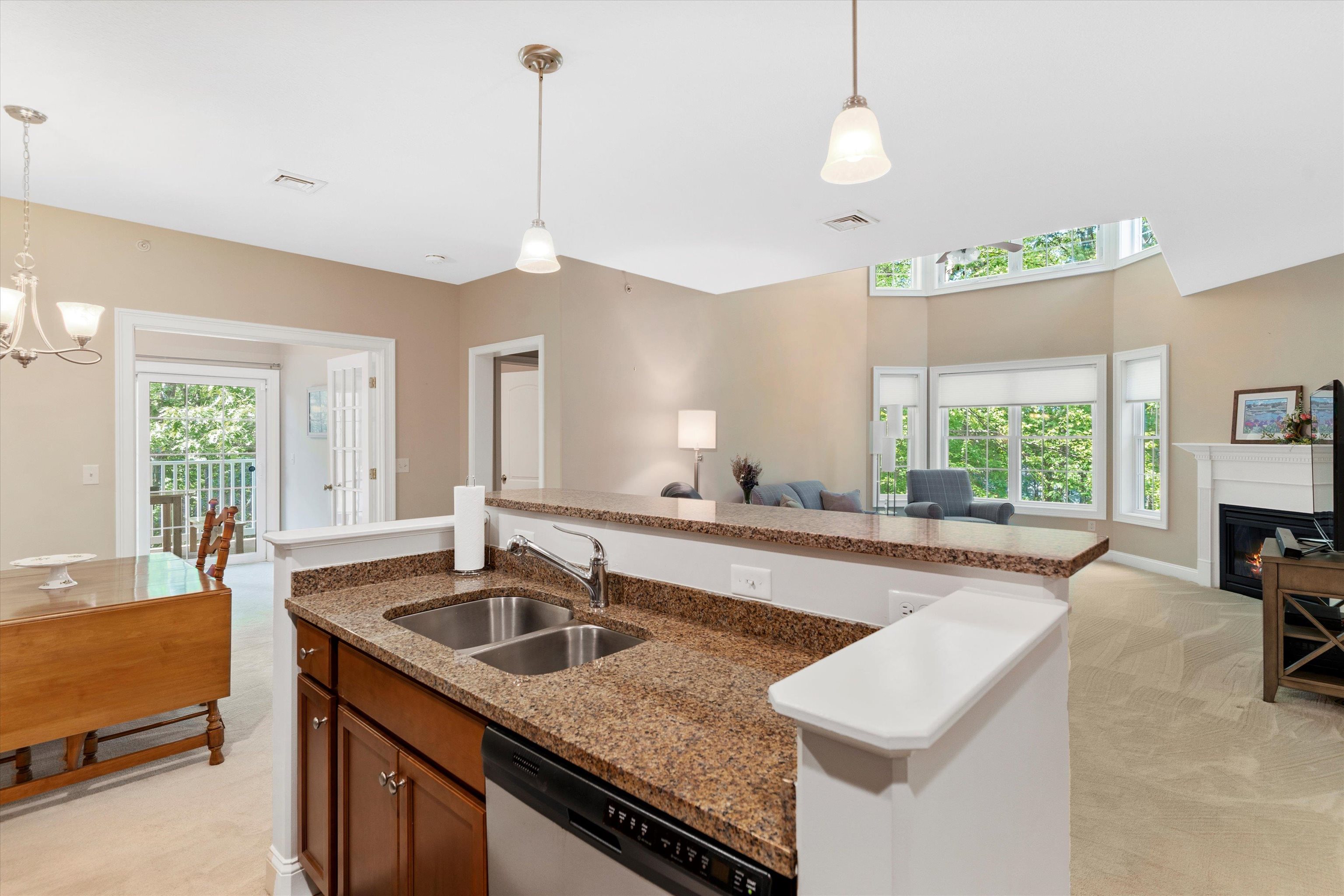 60 Roundabout Way, Unit 7 Manchester, NH 03102 - Photo 1 of 25 Gallery Image 1