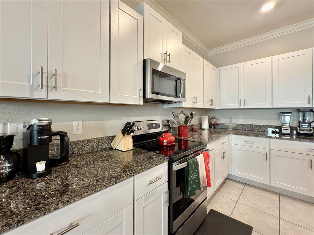 8057 Rolling Shell Trail Wesley Chapel, FL 33545 - Photo 18 of 84