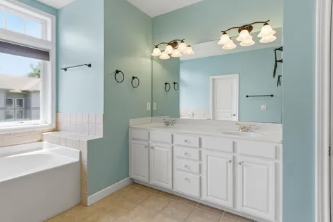 $399,999 | 320 Old Hickory Boulevard, Unit 2008, Nashville, TN 37221